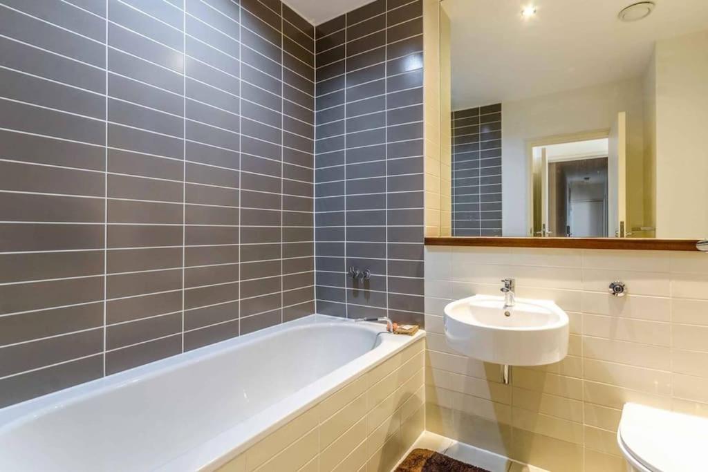 Luxurious Flat Sunny, Quiet, Design, Lift, Balcony Apartman London Kültér fotó